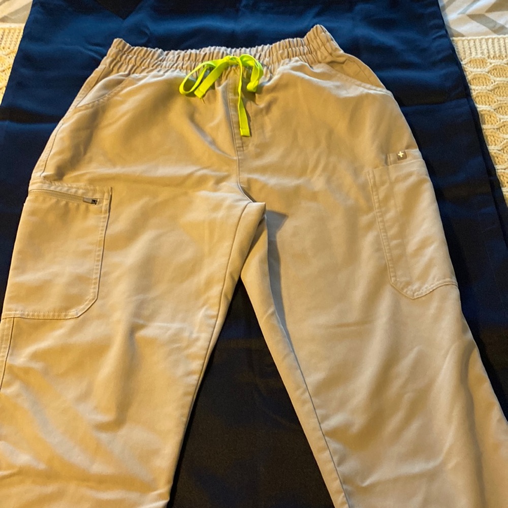Scrub pants